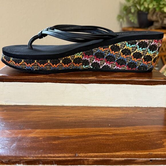 Juicy Couture Platform Black and Colorful Wedge Flip Flop Thong Sandals Size 9 - Picture 5 of 10